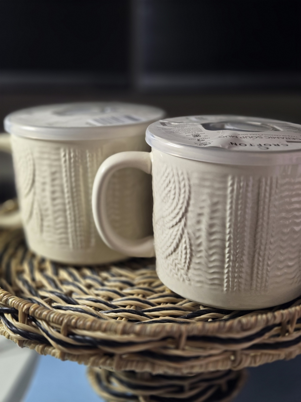 Set of 2 Crofton Cream Ceramic Cable Knit Soup Mugs with Lids NWT 20oz